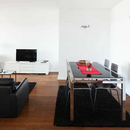 アパート Skyscraper Riverview With Indoor Pool *