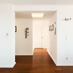Skyscraper Riverview With Indoor Pool