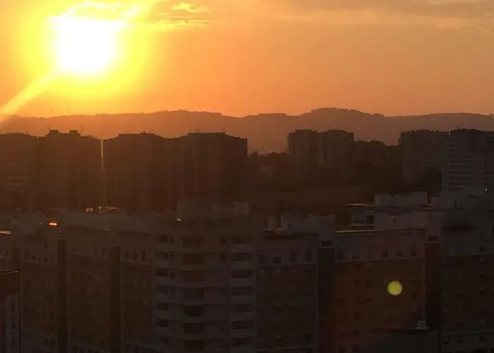 Skyscraper Riverview With Indoor Pool Lizbona